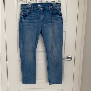 Mid-wash Old Navy boyfriend jeans.